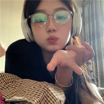 二八佳人花公子 海报